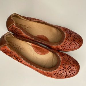 Pikolinos soft leather shoes